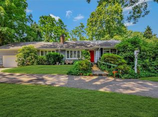 3 Atlanta Dr, Huntington, NY 11743