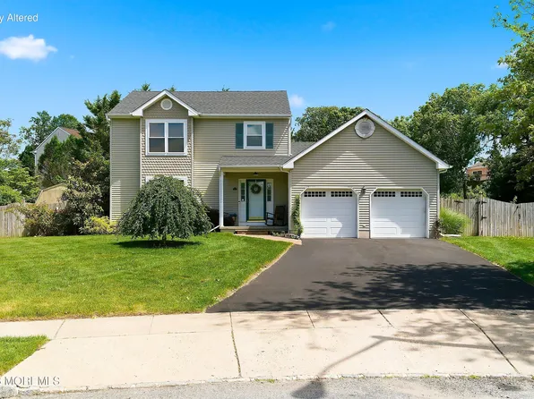167 Black Oak Court, Toms River, NJ 08753