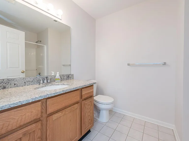 2800 S Knightsbridge Cir — Photo 13