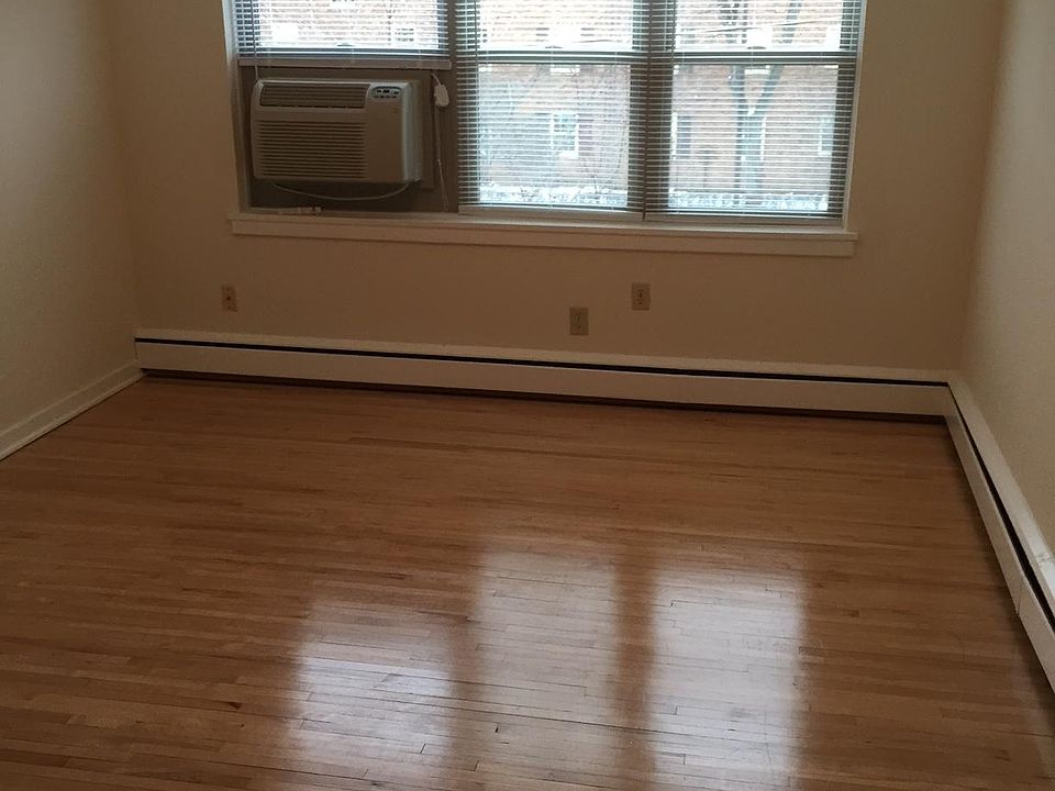 1st image of 885 Saint Paul Ave #880-6