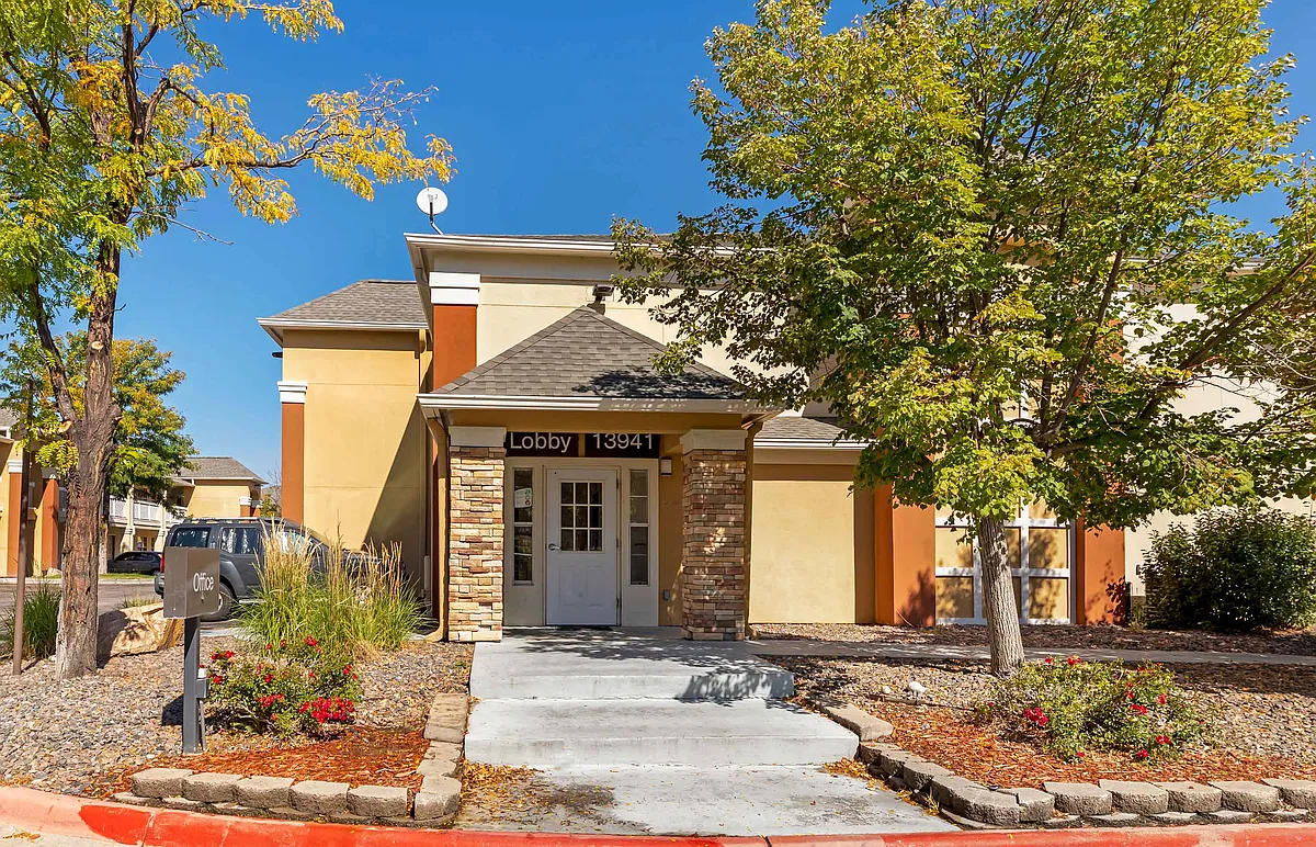 Exterior - Denver - Aurora South