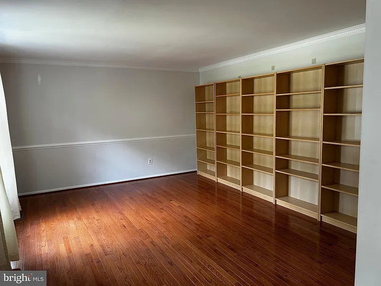 5205 Pumphrey Dr — Photo 4