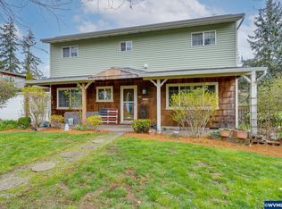 885 Stark St, Woodburn, OR 97071