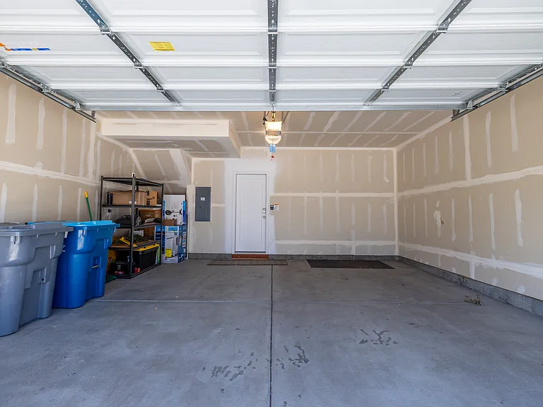 1024 W 400 S — Photo 33