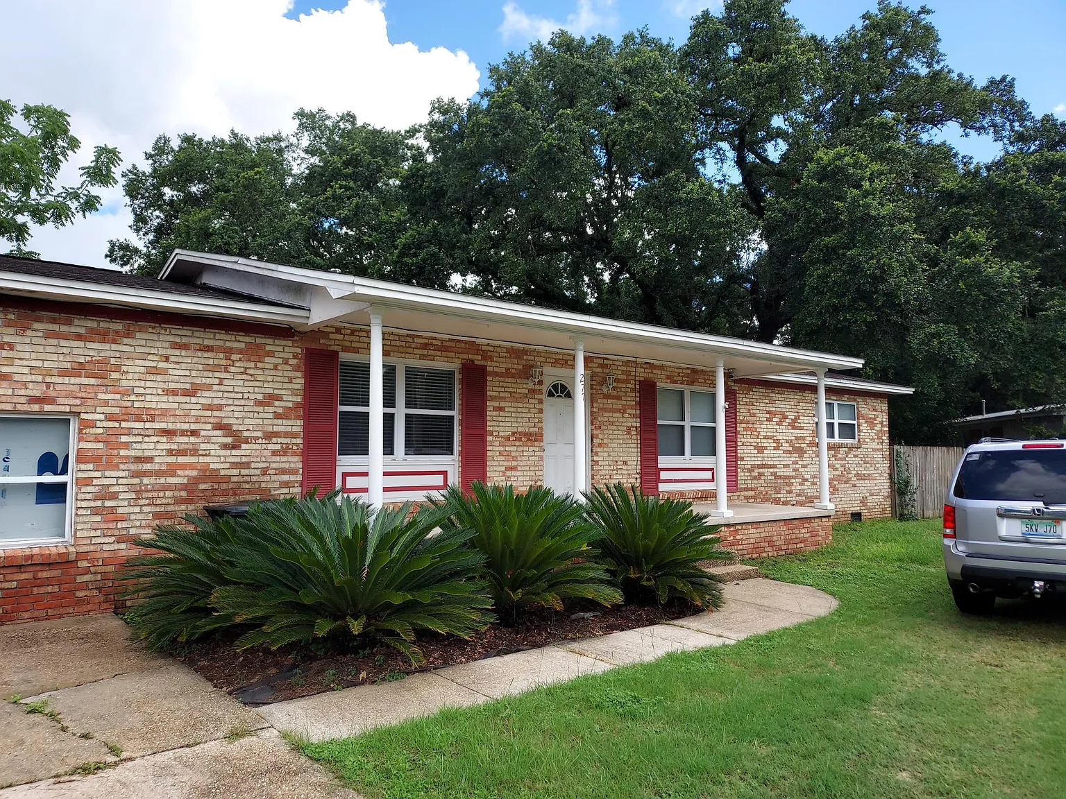 277 Airport Blvd — Photo 2