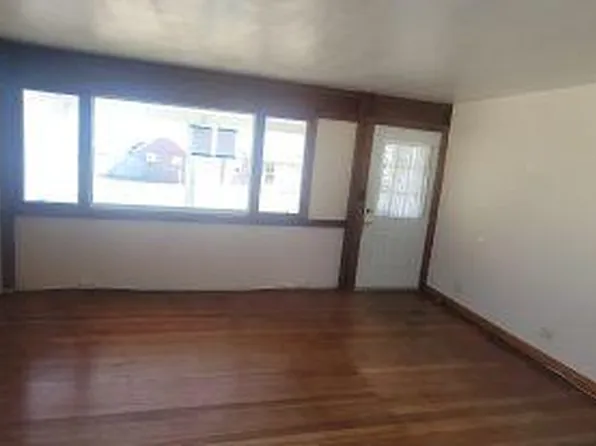 52 Left Wing Dr, Middle River, MD 21220