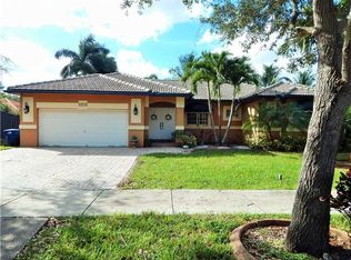 16312 NW 87th Ct, Miami Lakes, FL 33018