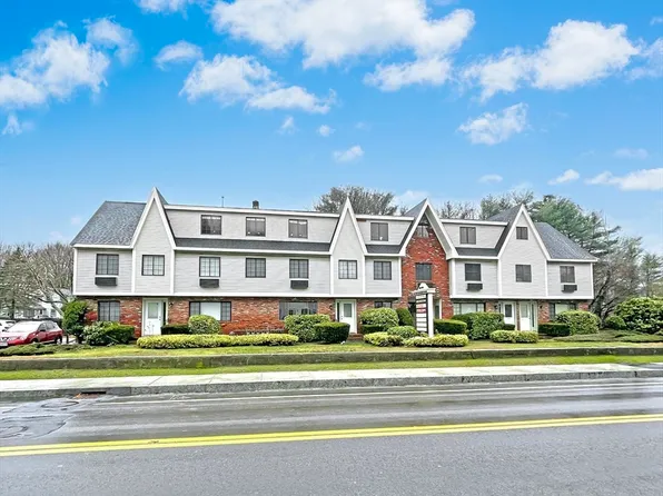 284-300 Main St, Walpole, MA 02081