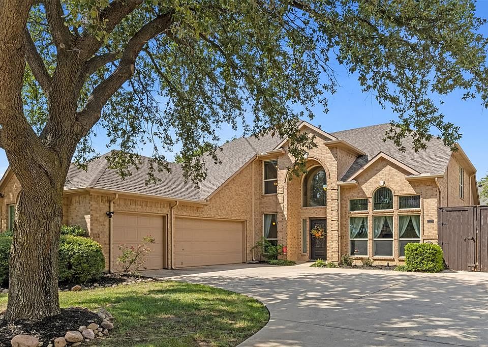 1st image of 2708 Pond Wood Dr