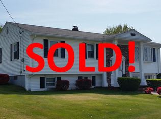 205 Kearns Ave, Tiverton, RI 02878