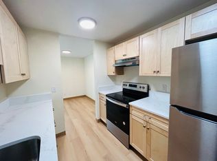 1456 Lincoln St APT 3, Bellingham, WA 98229
