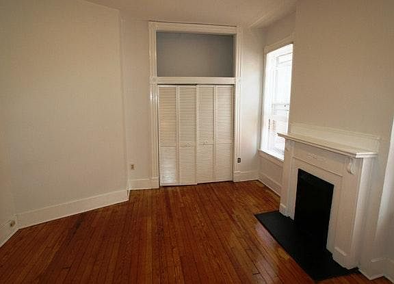 3rd image of 2405 Grove Ave APT A
