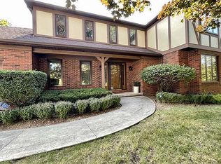 1021 Arborway Dr, Akron, OH 44333