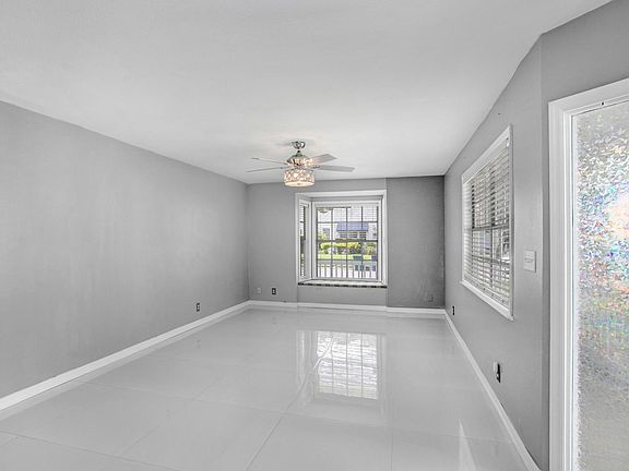 5th image of 3406 W Palmira Ave #C
