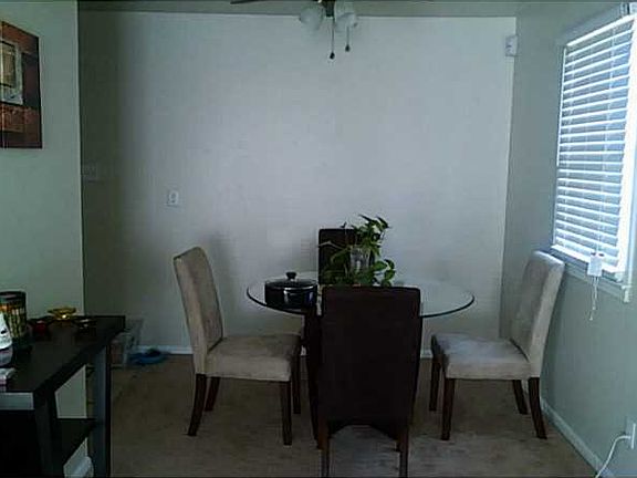 2nd image of 910 Mineo Ln