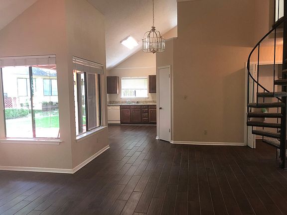 Wonderful open concept flowing into the kitchen