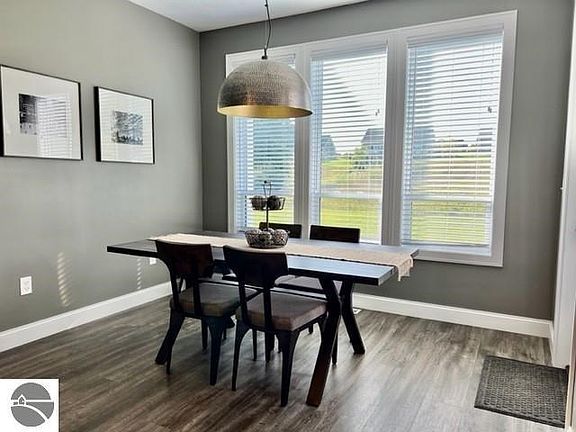 5th image of 4439 Pine Meadows Trl