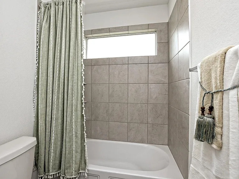 2108 Golden Grain Ln — Photo 23