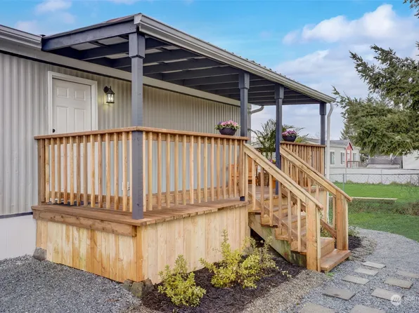 300 Park Avenue #48, Buckley, WA 98321