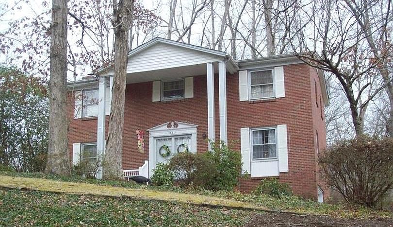 1st image of 323 River Oak Dr