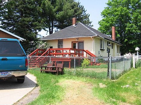 4th image of 811 W B St