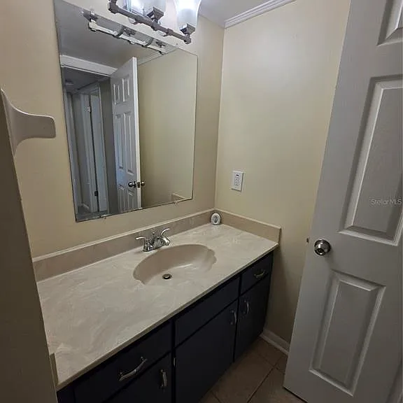 3824 Saxon Dr — Photo 28