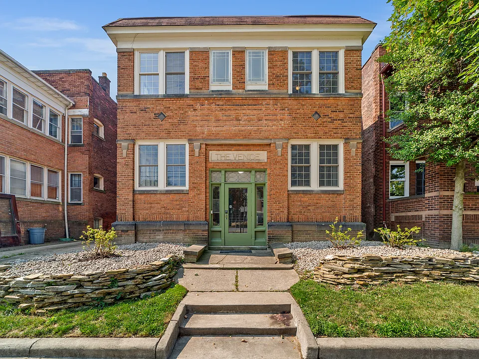 11427 Clifton Blvd #1