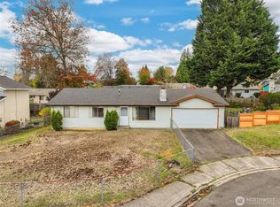 11824 SE 253rd St, Kent, WA 98030