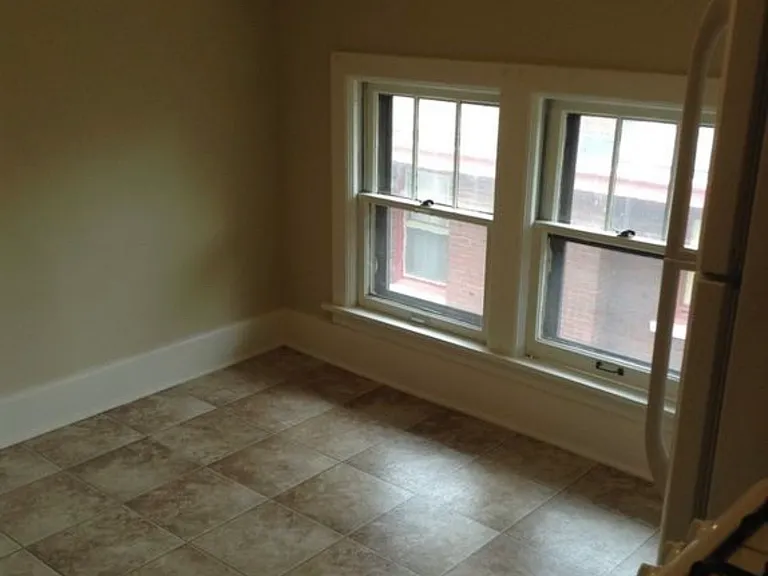 2110 E Linnwood Ave #3 — Photo 8
