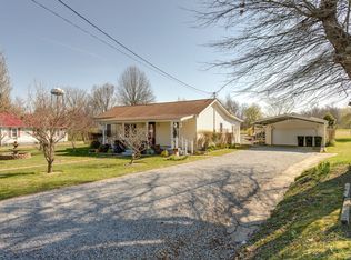 235 N Walnut St, Hohenwald, TN 38462