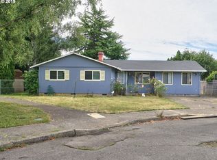 783 NE 5th St, Willamina, OR 97396