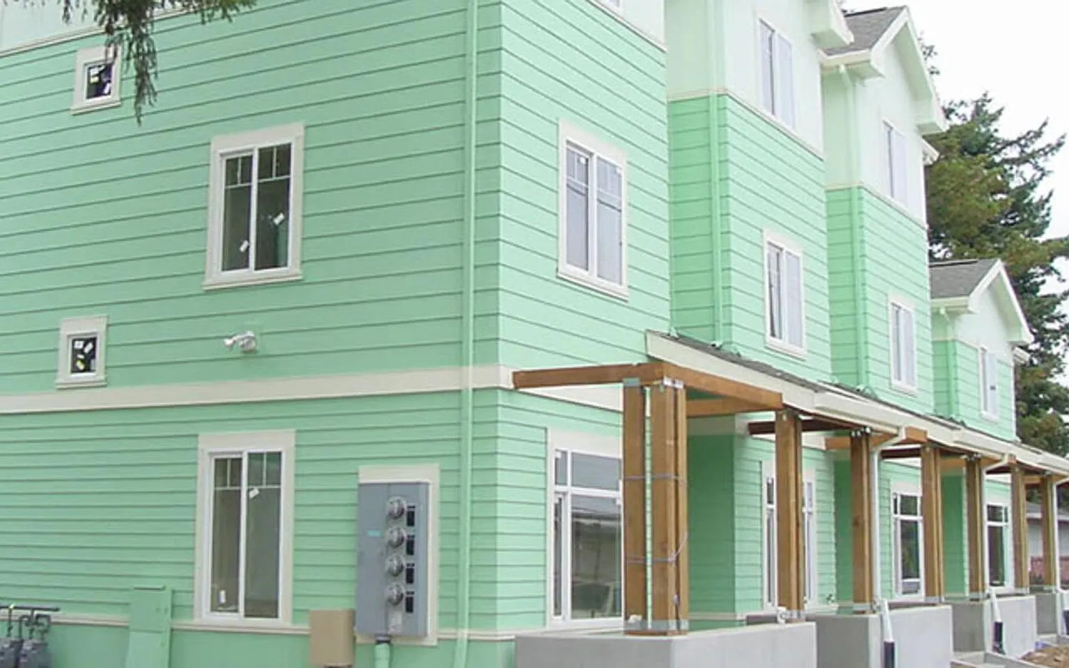 Carolyn Gardens — Photo 1