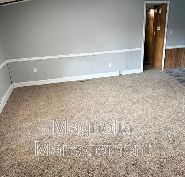 897 Faulkner Town Rd — Photo 2