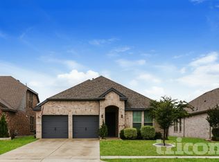608 Cherry Hill Rd, Red Oak, TX 75154