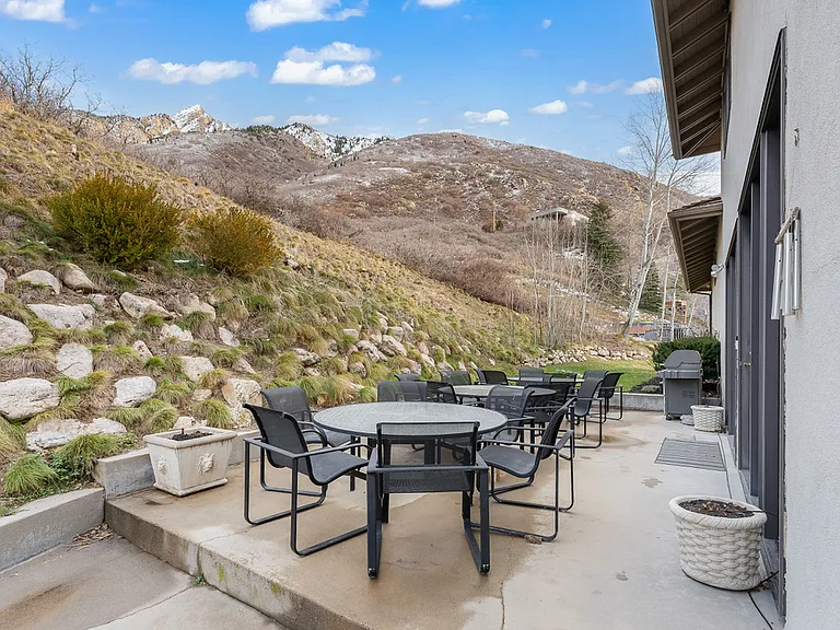 4887 S Mountain Ln — Photo 14