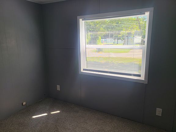 4th image of 713 Schissler Rd