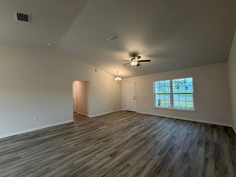 678 W Walkertown Dr — Photo 4