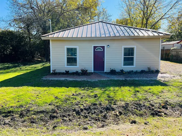 604 E 10th St, Kemp, TX 75143