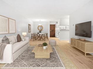 1180 Lansdowne Dr #041B050E5, Coquitlam, BC V3E1J7