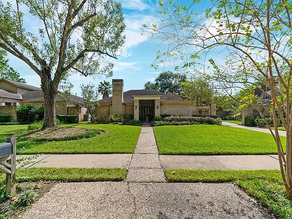 2nd image of 11907 Pebble Rock Dr