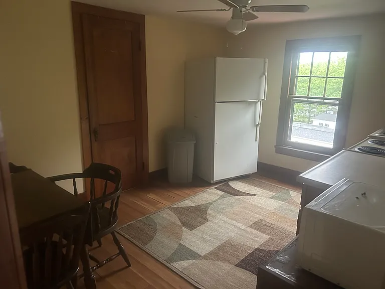 554 Moorestown Dr #1 — Photo 8