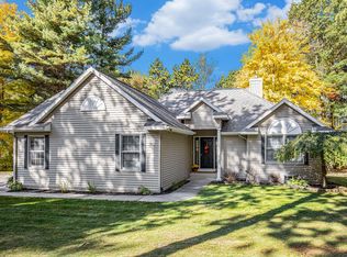 1563 Nellie Ln, Kent City, MI