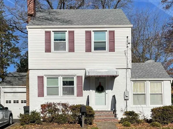 180 Manning Ave, River Edge, NJ 07661