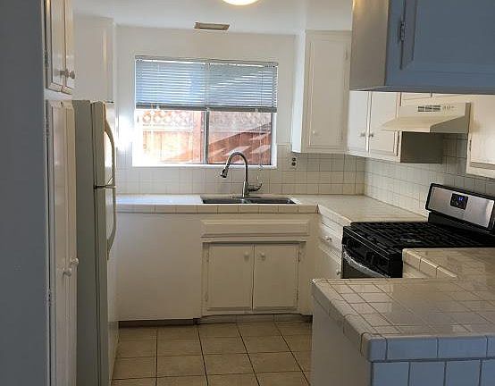 2nd image of 963 Temple Dr APT 1