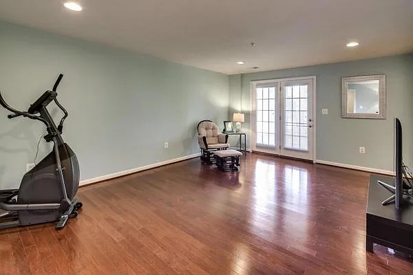 8609 Enoch Pratt Dr — Photo 25