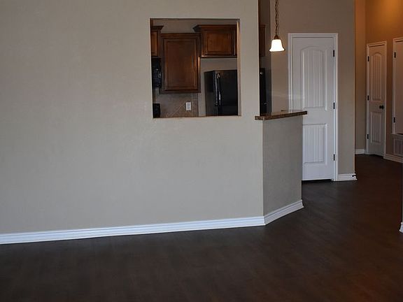 2nd image of 1808 Seminole Trl