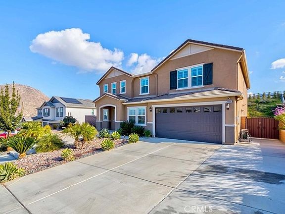 3rd image of 20886 Mountain Gate Dr