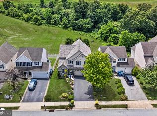 325 Thomas Armor Dr, Windsor, PA 17366