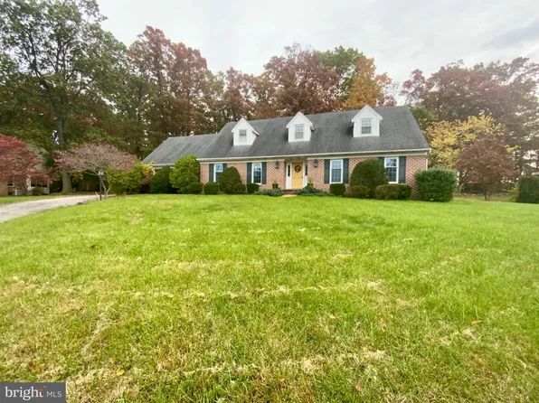17 Tiffany Ln, Gettysburg, PA 17325