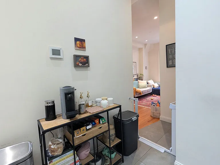 330 W 86th St #9 — Photo 6